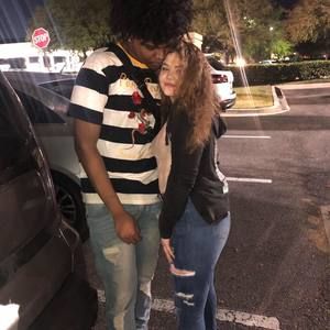 Meet your Posher, Alexis